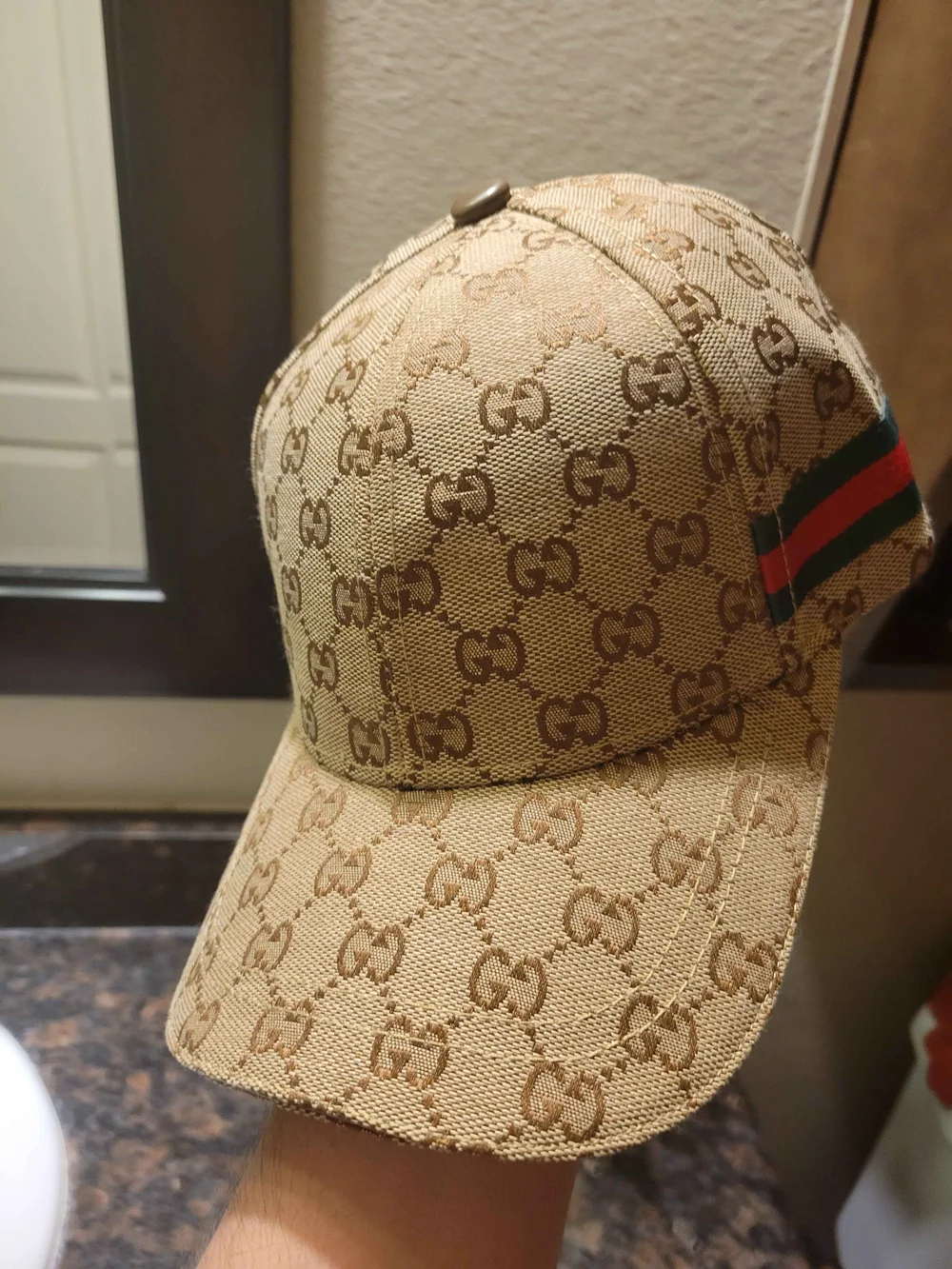 Gucci Beige/Brown Monogram Hat with Green-Red Web - Picture 9 of 9